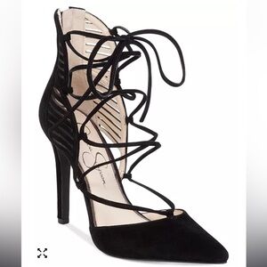 NEW Jessica Simpson
Cynessa Lace-Up Pointy-Toe Pumps